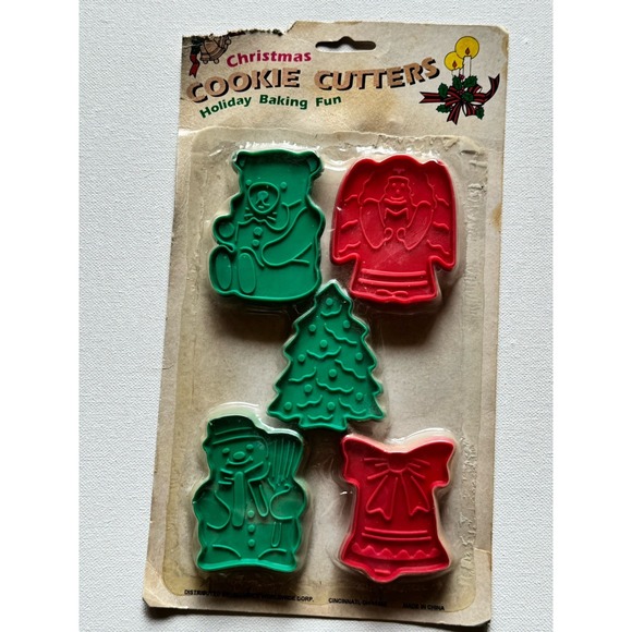 Vintage Christmas Cookie Cutters Plastic Red & Green Lot Of 5 - Picture 1 of 1